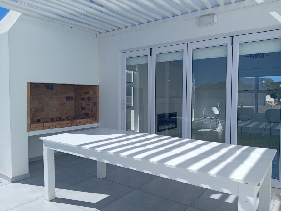 To Let 3 Bedroom Property for Rent in Laguna Sands Western Cape